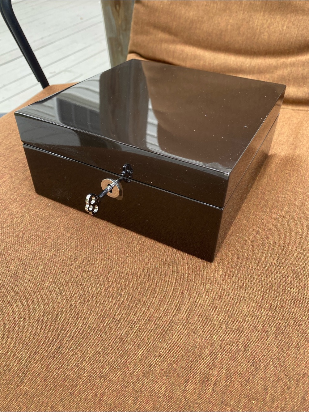 laura mercier Black High-Gloss Jewelry Box with Key Accent